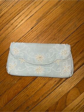 Vintage Embroidered Light Blue Evening Clutch